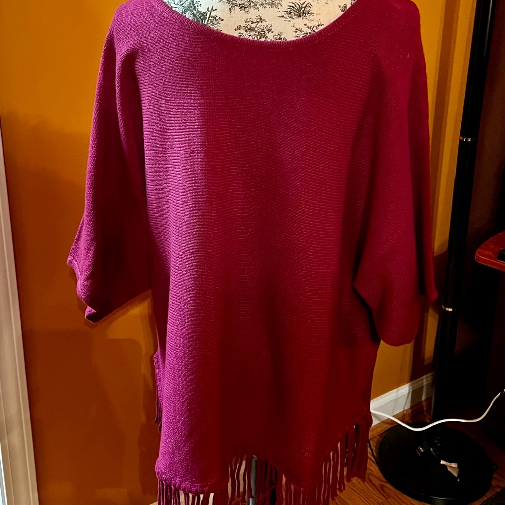 Ladies Sweater - Picture 4 of 8